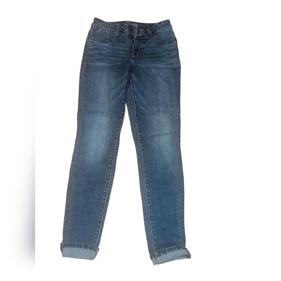 🛍️Maurices Dark Blue Straight Leg Jeans - Picture 1 of 5